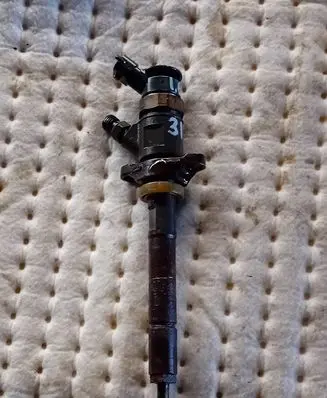 Peugeot Partner Fuel injector 0445110311