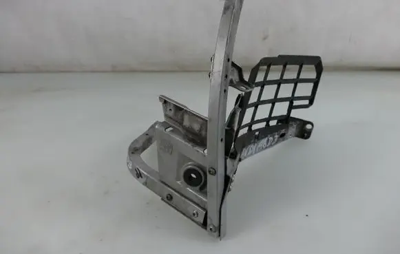 Audi A8 S8 D3 4E Front bumper mounting bracket 4E0821138F