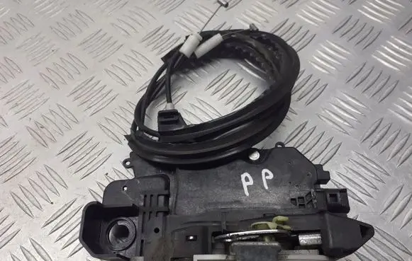 Mitsubishi Colt CZ3 Front door lock