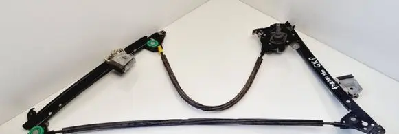 Rear door manual window regulator