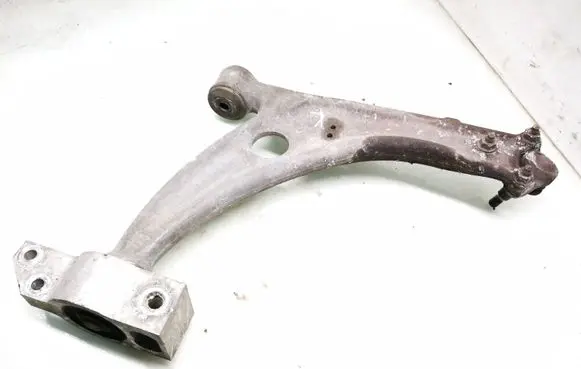 Volkswagen PASSAT B6 Front lower control arm/wishbone 3C0407153B