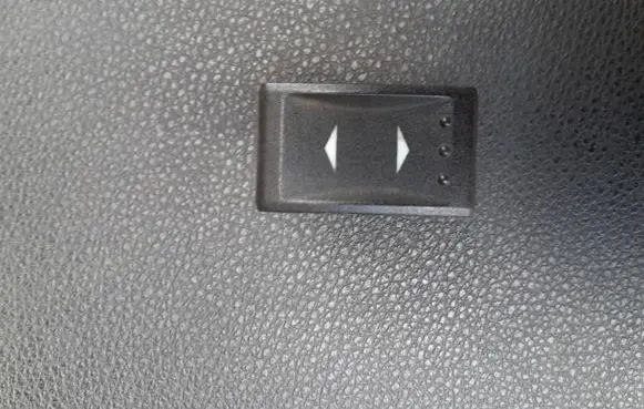 Ford Mondeo Mk III Electric window control switch