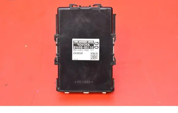 Toyota Avensis T270 Engine control unit/module ECU 89690-05110