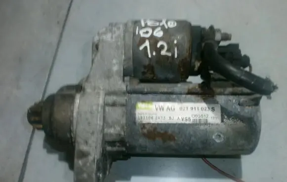 Volkswagen Polo IV 9N3 Starter motor 02t911023s