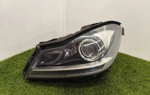 Mercedes-Benz C W204 Headlight/headlamp A2048204539 LE09D6220 030127068104
