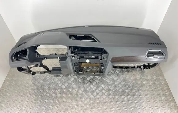 Volkswagen Tiguan Dashboard 5NB857181A