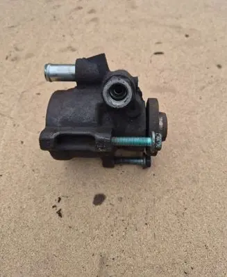 Volkswagen Bora Power steering pump 1J0422154D