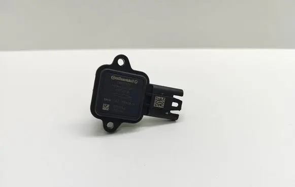 BMW 5 E60 E61 Mass air flow meter 7551638 755163804 13627551638