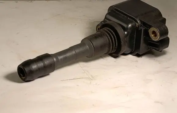 High voltage ignition coil