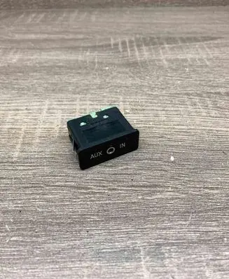 BMW 5 E60 E61 AUX in-socket connector 6986791