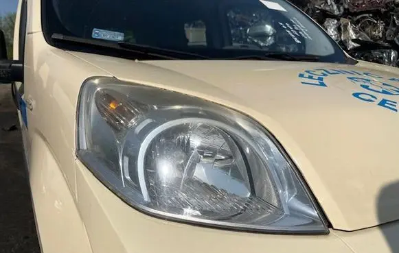 Fiat Fiorino Headlight/headlamp