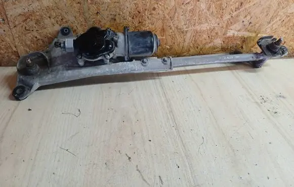 Subaru Forester SG Front wiper linkage and motor 32243 7205T