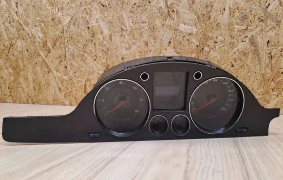 Volkswagen PASSAT B6 Speedometer (instrument cluster) A2C53194181