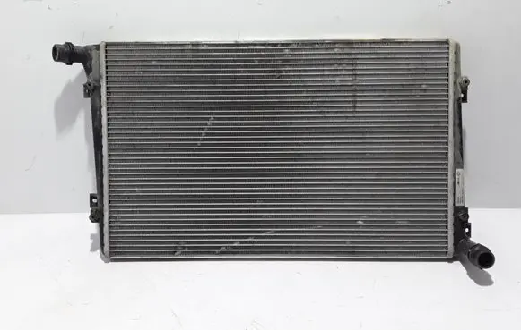 Volkswagen Caddy Coolant radiator 8MK376756