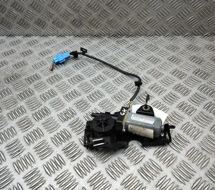 Mercedes-Benz E W238 Seat belt adjustment motor A2058600182