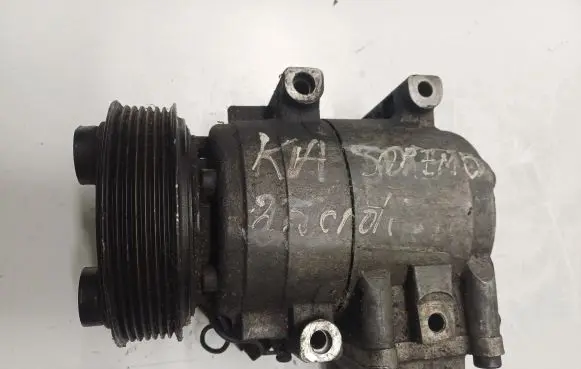 KIA Sorento Air conditioning (A/C) compressor (pump) 977013E350