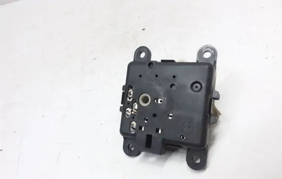 Nissan Almera N16 Air flap motor/actuator 3G24030820 000704