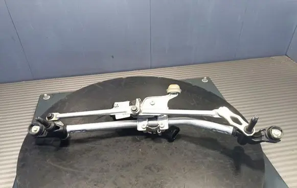 Opel Mokka Front wiper linkage 