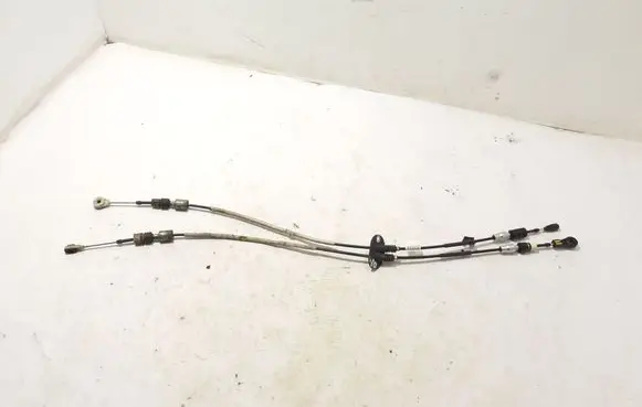 Volvo XC60 Gear shift cable linkage 31302107