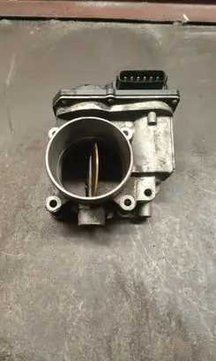Subaru Forester SH Throttle valve 16112AA260 12M210052 00107