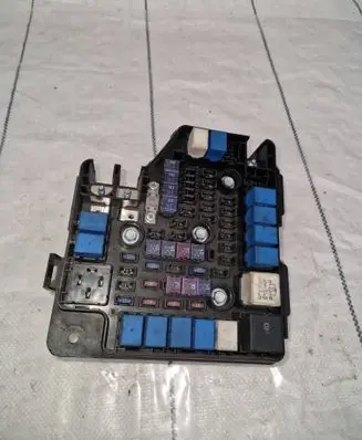 Hyundai Santa Fe Fuse module 919502b100