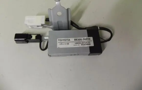 Lexus CT 200H Aerial antenna amplifier 8630076010 U120