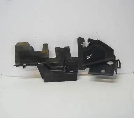 Volkswagen PASSAT B6 Other engine bay part 3C0121284B
