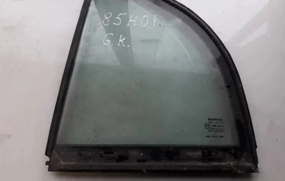 Honda Accord Rear vent window glass 