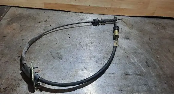 Volvo V70 Gear shift cable linkage