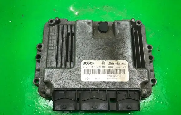 Renault Megane II Engine control unit/module ECU 8200305678 8200269879 0281011275