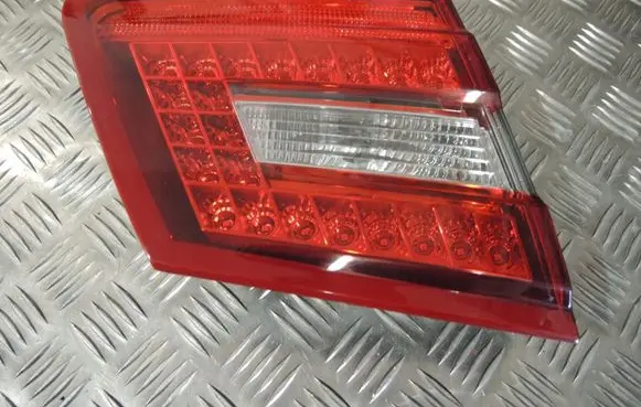 Mercedes-Benz E W212 Tailgate rear/tail lights