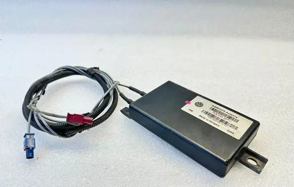 Volkswagen Touareg I Aerial antenna amplifier 7L6035507J 3020063713