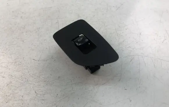 Volvo XC90 Electric window control switch 31376458