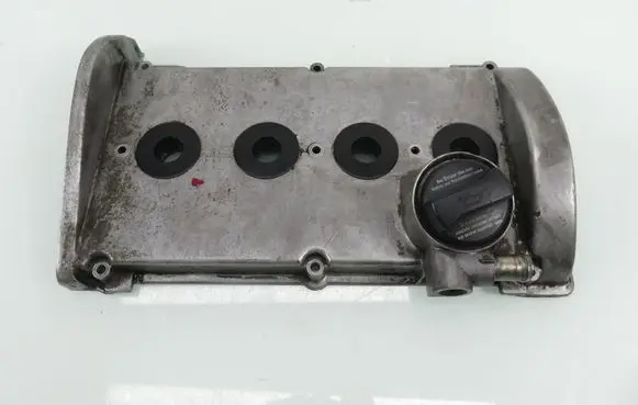 Skoda Octavia Mk1 (1U) Rocker cam cover 06A103475E