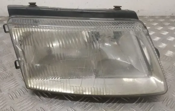 Volkswagen PASSAT B5 Headlight/headlamp 4411125R