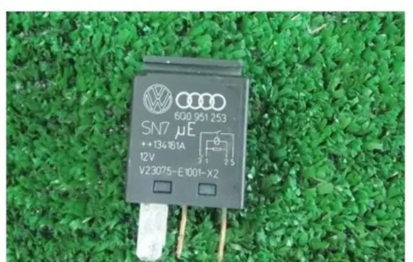 Volkswagen PASSAT CC Other relay 6Q0951253