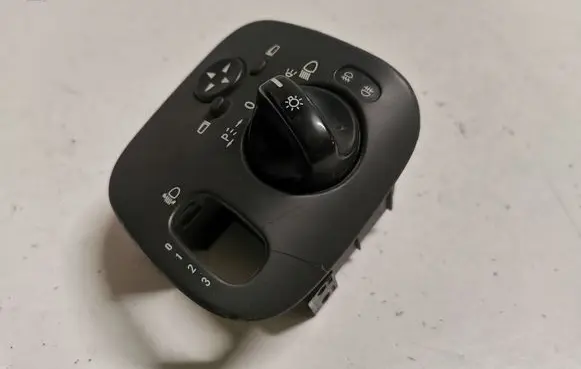 Mercedes-Benz C W203 Light switch