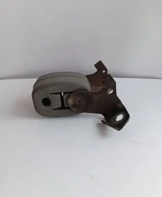 Audi A6 S6 C6 4F Muffler mount bracket/holder 4F0253147