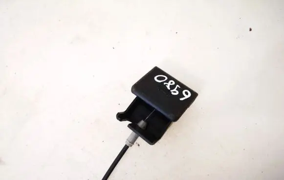 Mazda 3 I Engine bonnet (hood) release handle