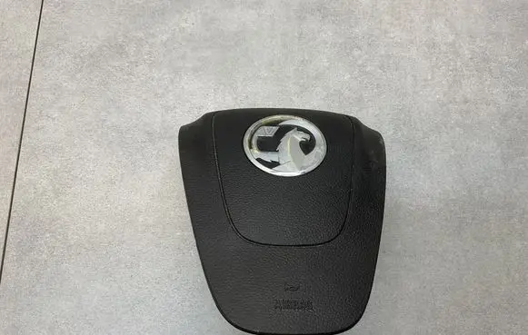 Opel Mokka Steering wheel airbag 95328138