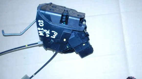 Mazda 3 I Rear door lock