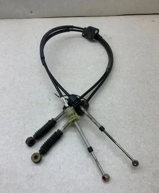 Volvo V70 Gear shift cable linkage 30684061