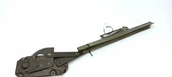 Mercedes-Benz 190 230 W110 W111 Front door manual window regulator
