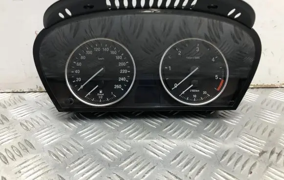 BMW 5 E60 E61 Speedometer (instrument cluster) 62109194889 110080398