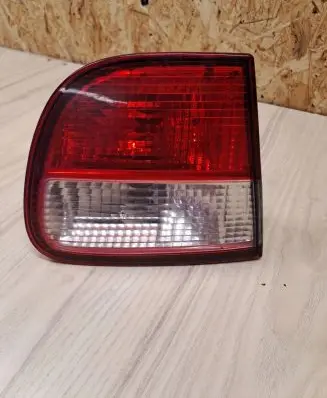 Seat Leon (1M) Rear/tail lights 1M6945091B