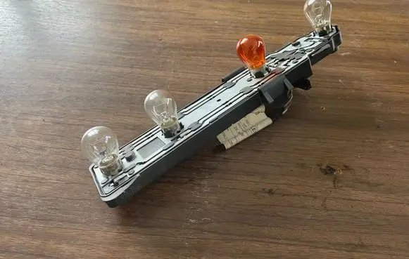 Tail light part