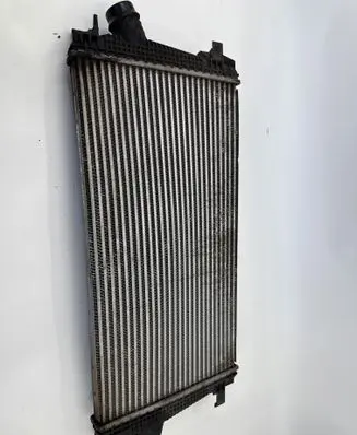 Opel Zafira C Intercooler radiator