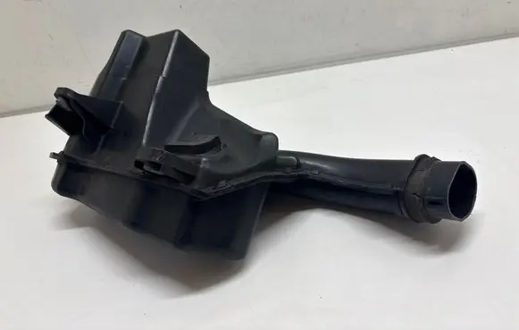 Toyota Auris E180 Intake resonator 177500T010