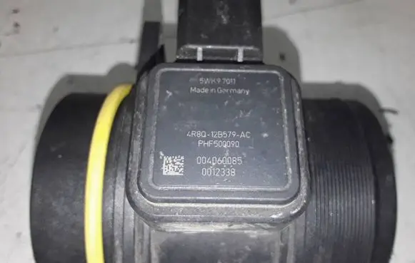 Jaguar XF Mass air flow meter 4R8Q12B579AC