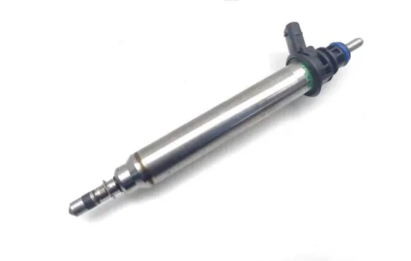 Mercedes-Benz GLA W156 Fuel injector A2560700187 0261500397